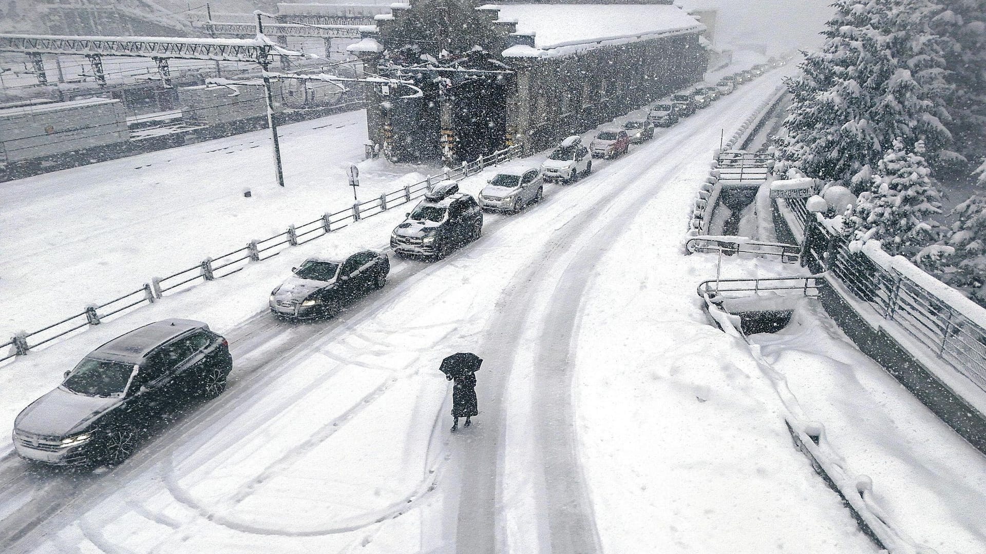 Brennerautobahn im Schnee