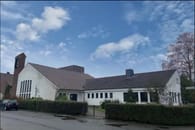 Bremerhaven: Kirche in Wulsdorf zu..
