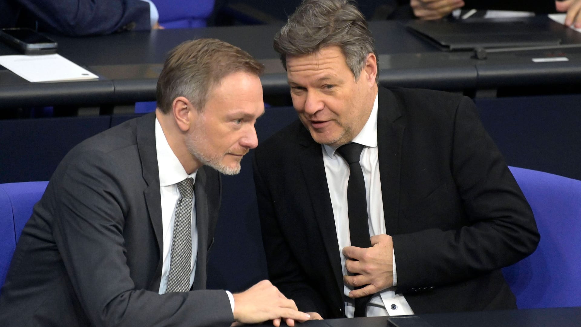 Man hat einiges zu besprechen: Christian Lindner (links) und Robert Habeck (rechts).