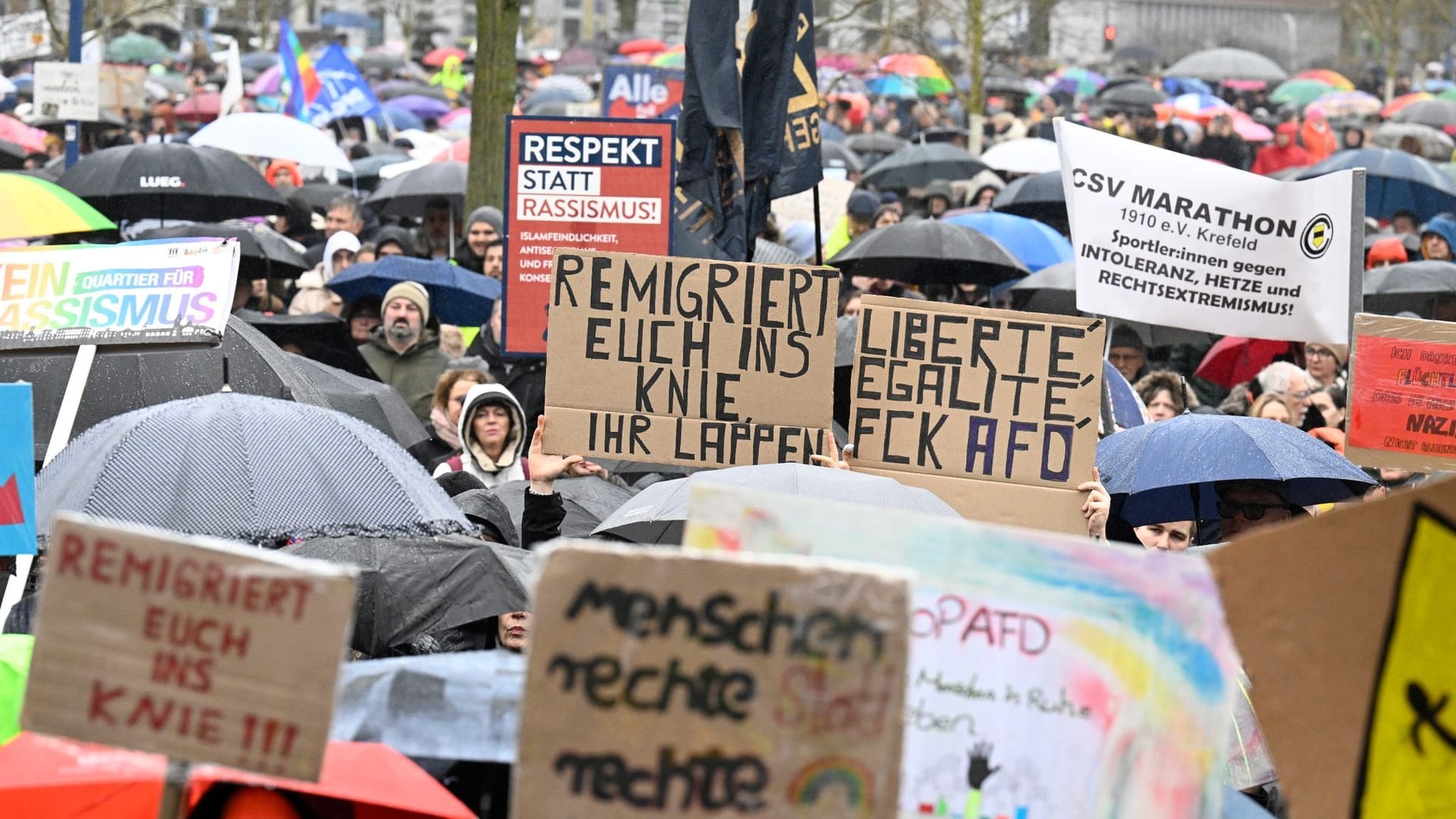 Demonstrationen gegen rechts - Krefeld