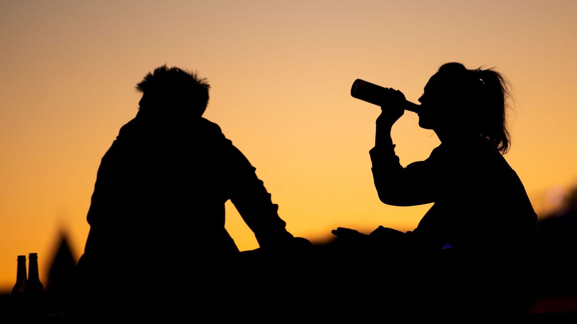 Alkoholkonsum bei jungen Frauen Alkoholkonsum bei jungen Frauen