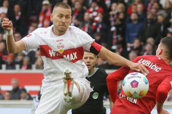 Stuttgarts Kapitän Waldemar Anton (l.) im Duell mit Kölns Dejan Ljubičić: Der VfB holte weniger Punkte als erhofft.