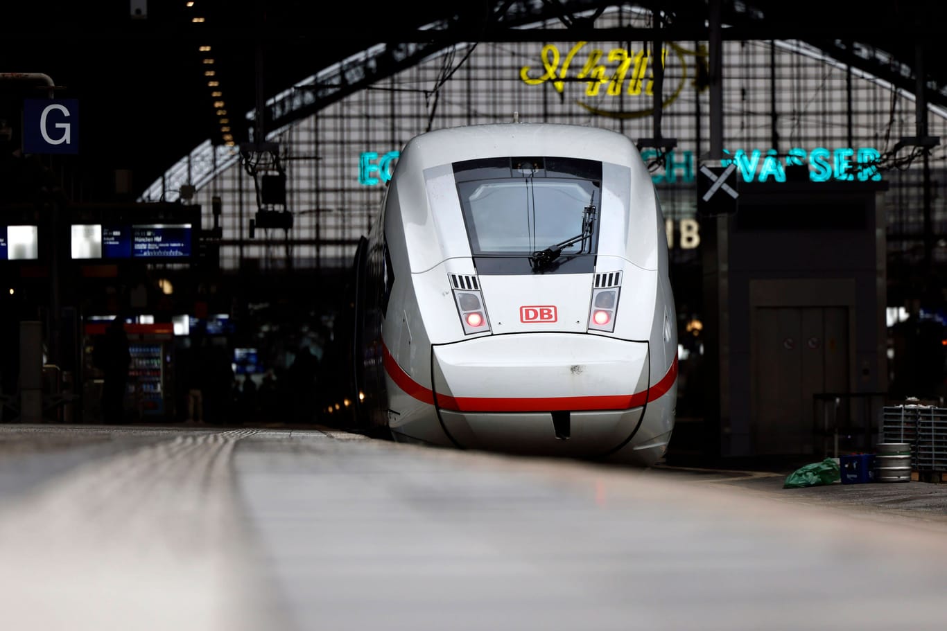 ICE am Kölner Hauptbahnhof (Symbolfoto): So mancher Schnellzug kommt hier im März nicht an.