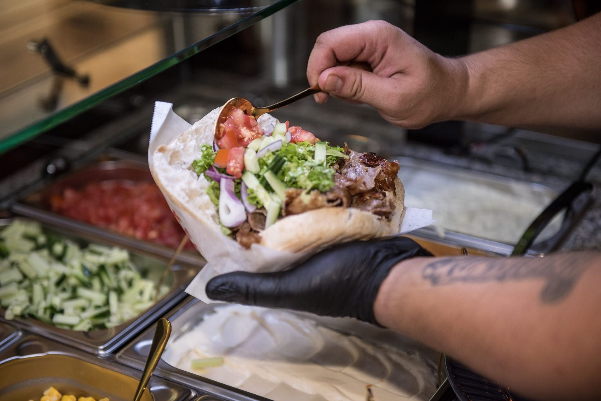 Döner (Symbolbild): In Essen stiegen die Preise kräftig an.
