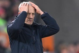 Christian Streich: Der Freiburger Trainer sah eine bittere Niederlage seines Teams.