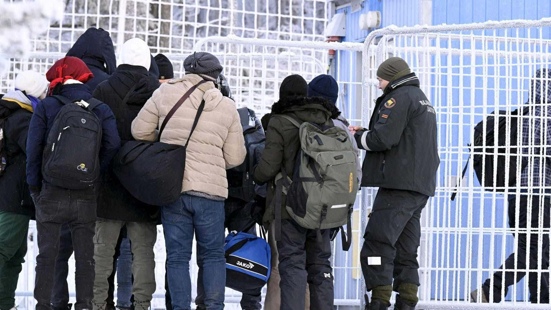 Russia escalates border conflict – migrants 'like pawns'