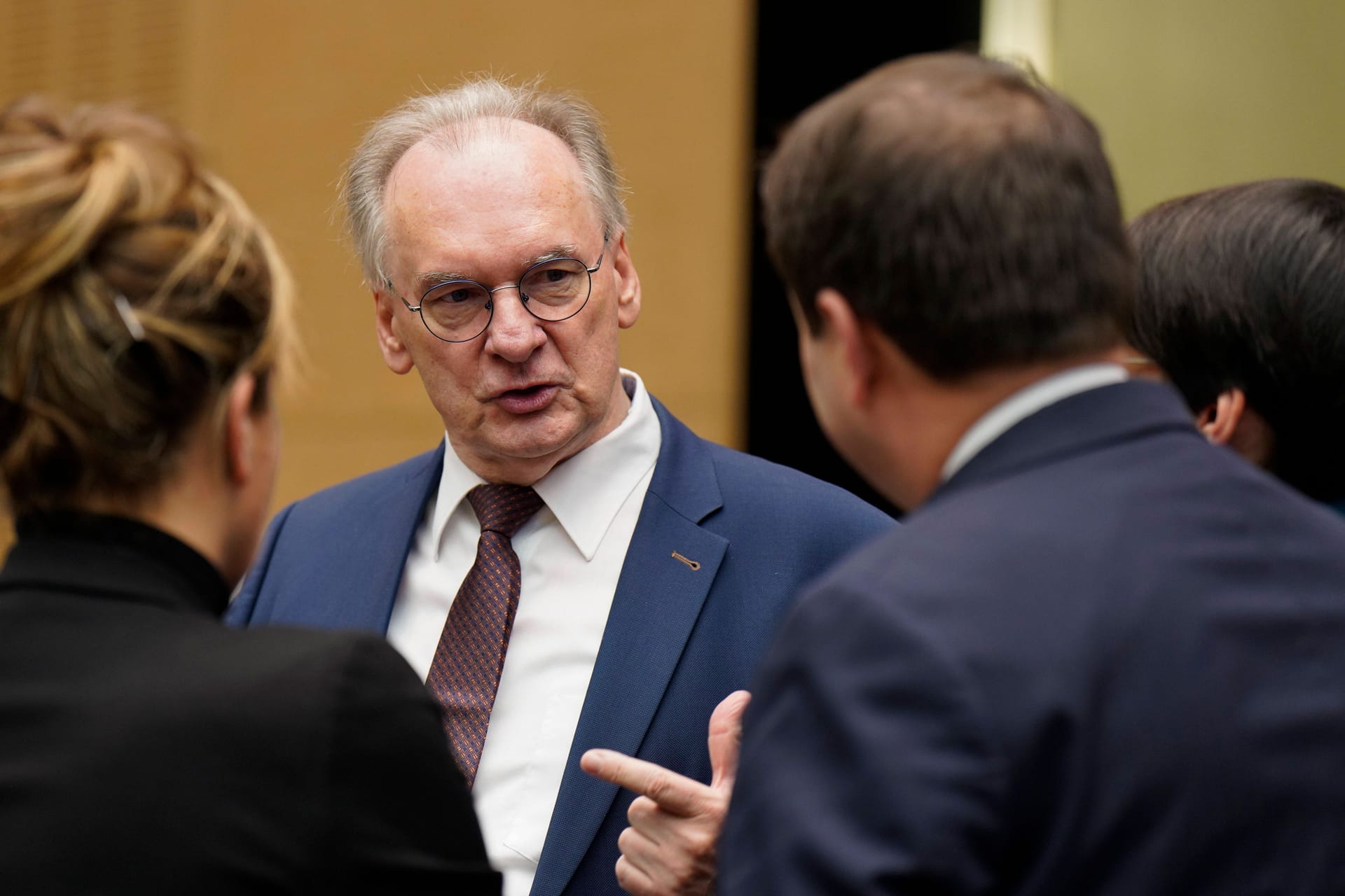 Reiner Haseloff (CDU), Ministerpräsident des Landes Sachsen-Anhalt: Besonders der fehlende rechtliche Rahmen bei der Bezahlkarte stört den Landesvater.