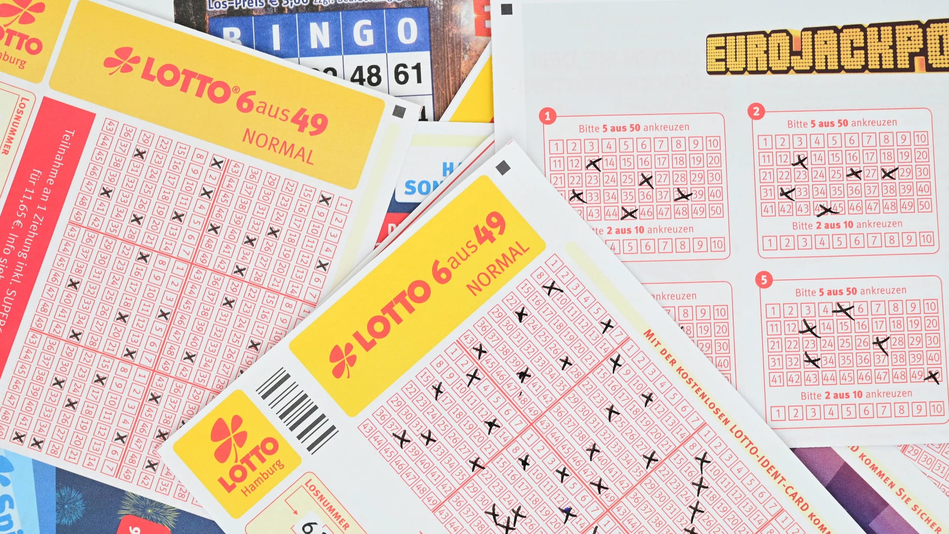 Ausgefüllter Lotto-Schein (Symbolbild): Der Spielteilnehmer aus Schleswig-Holstein hat sechs richtige Kreuze gesetzt.