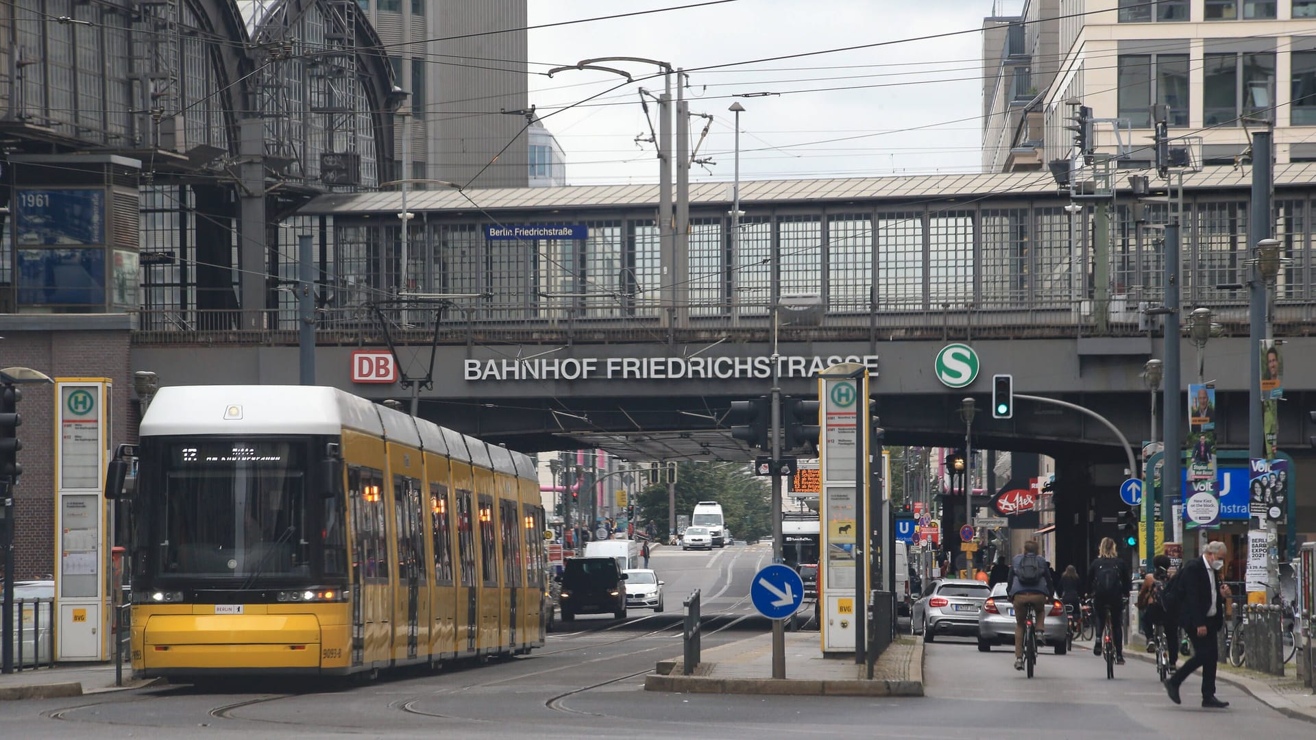 bahnhof friedrichstraße bahnhof friedrichstraße *** friedrichstraße railway station