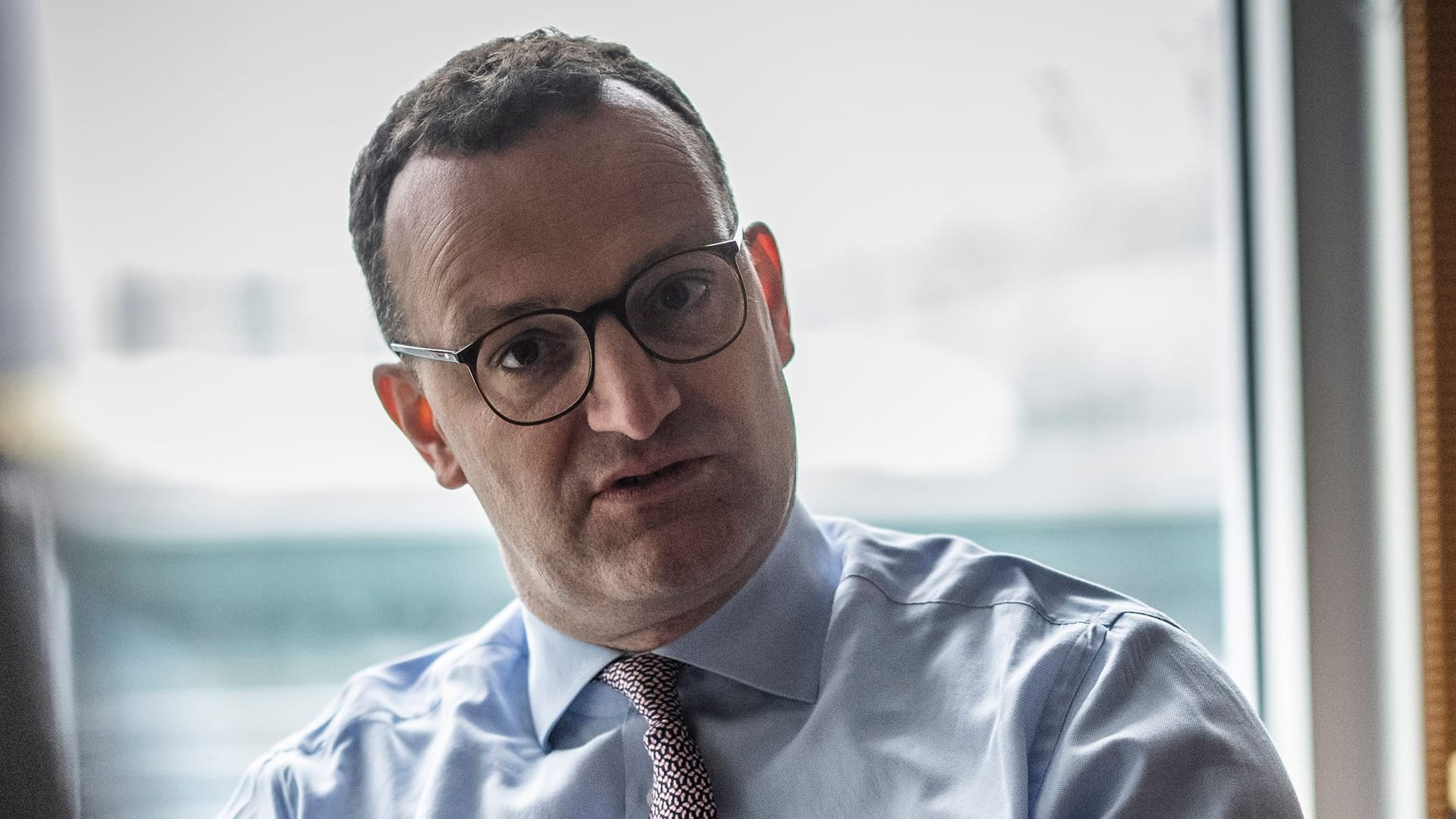 Unionsfraktionsvize Jens Spahn im Interview mit dem Nachrichtenportal t-online: "Dass viele in der FDP unglücklich in der Ampel sind, ist ja physisch zu spüren und auch zu hören."