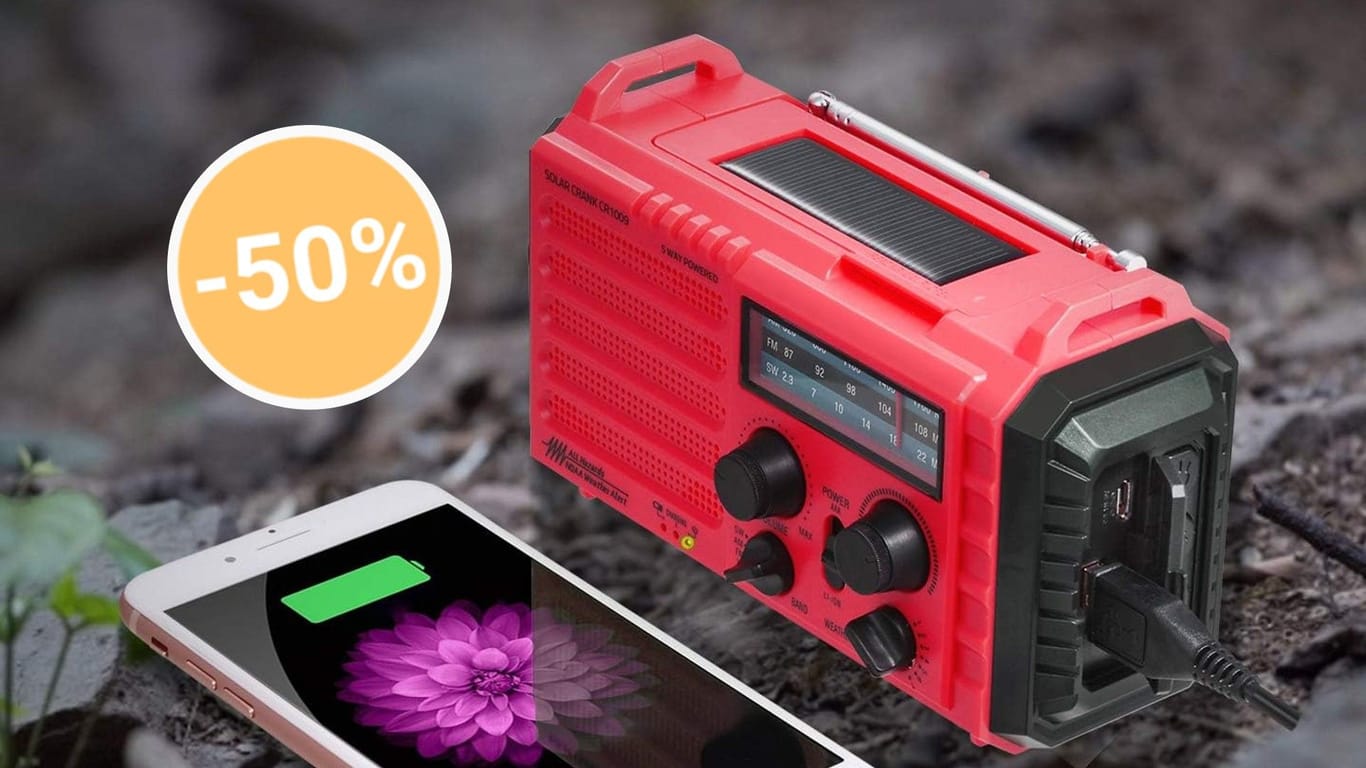 Das beliebte Notfallradio kann über Solar, den Akku oder eine Handkurbel betrieben werden.