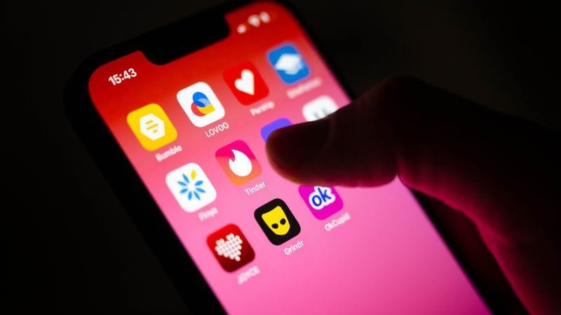 Dating-Apps gibt es viele: In Schweden gibt es nun eine Dating-App für Menschen mit kognitiver Beeinträchtigung. Dating-Apps gibt es viele: In Schweden gibt es nun eine Dating-App für Menschen mit kognitiver Beeinträchtigung.