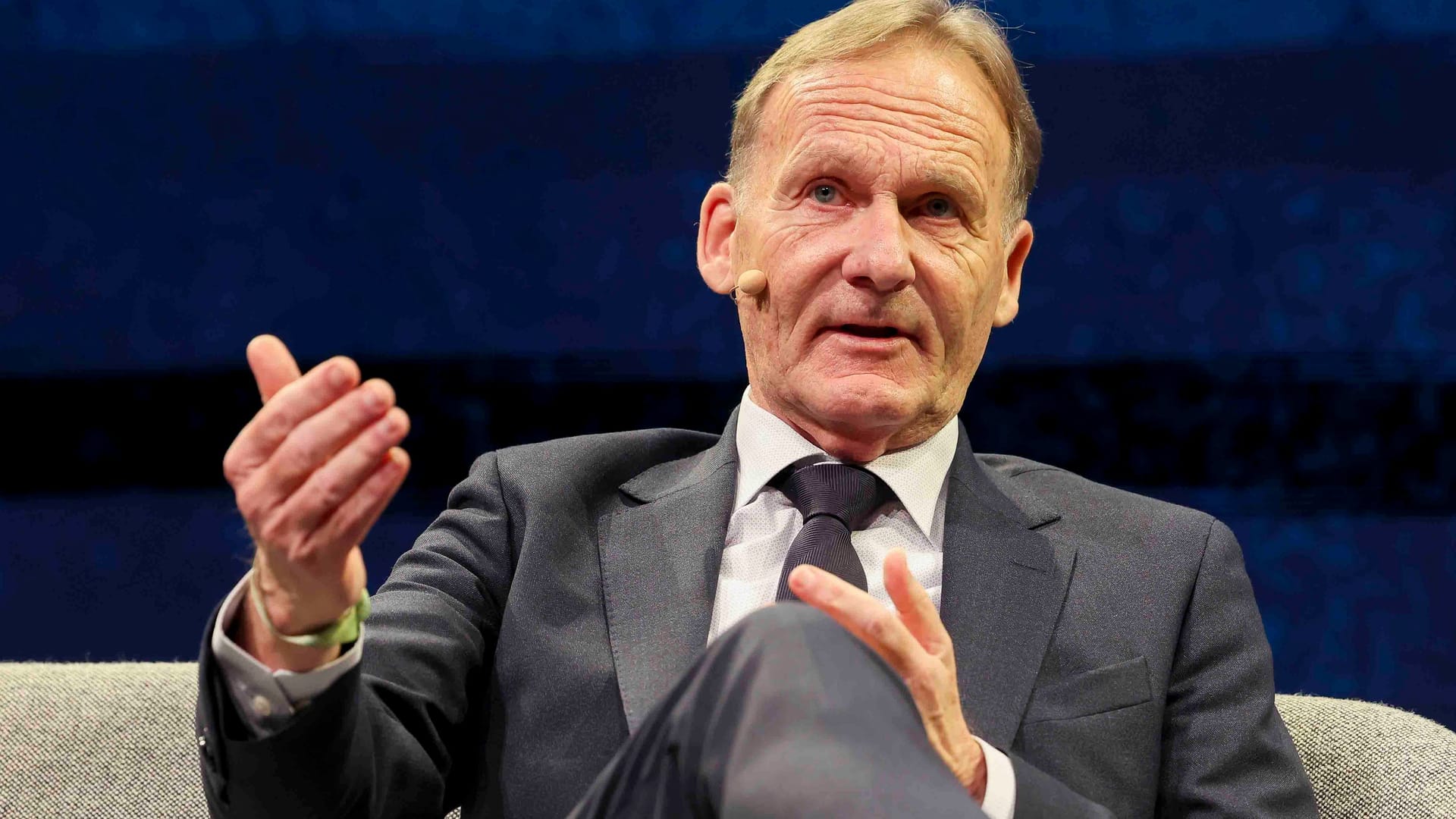 Hans-Joachim Watzke: Er richtete sich nun an die Fans.