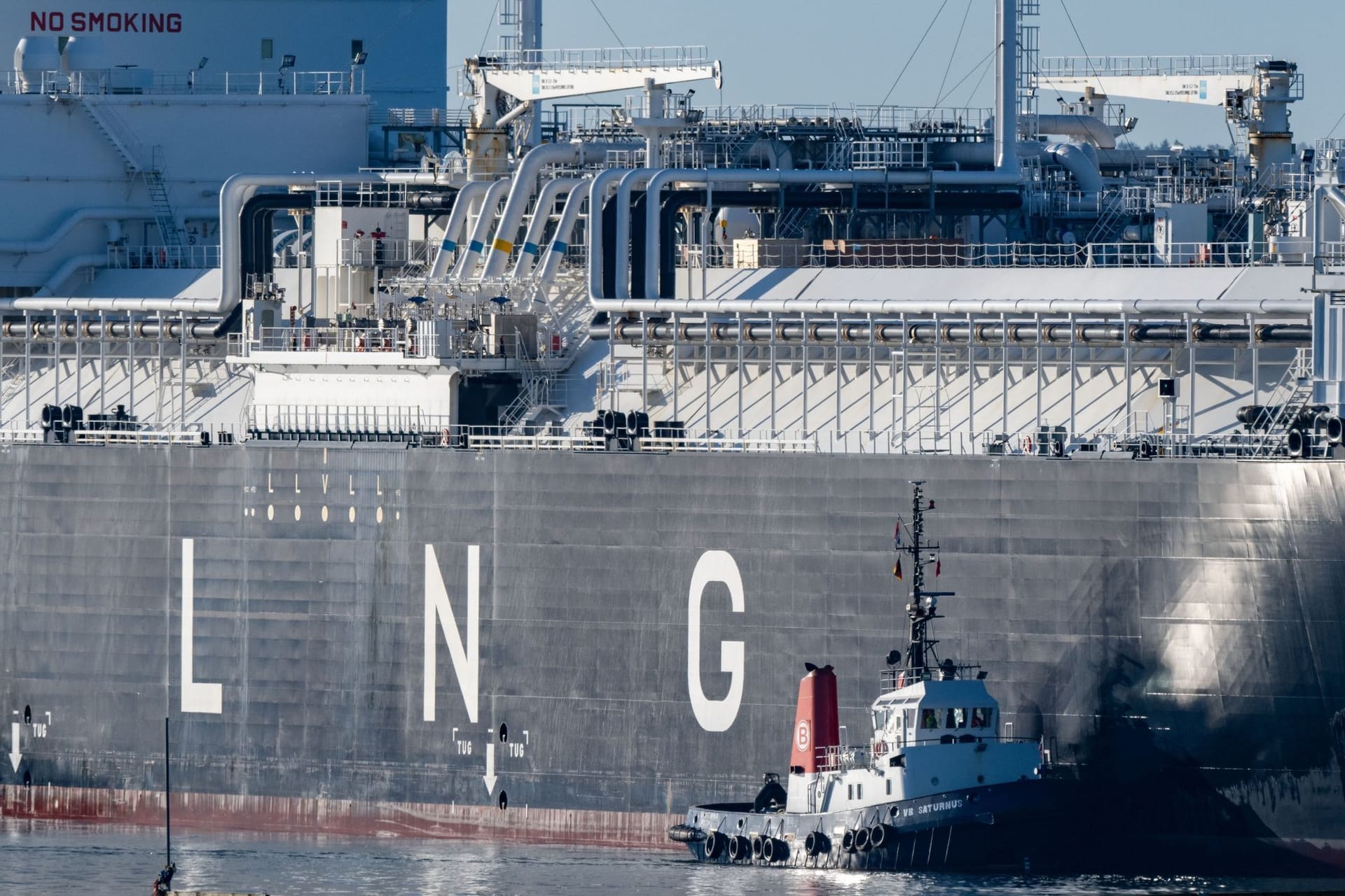 Energie-Terminal «Deutsche Ostsee» im Hafen Mukran