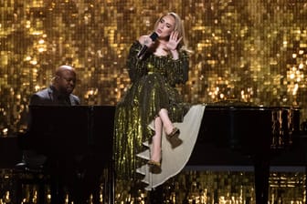 Adele bei den Brit Awards 2022 (Archivbild): Am Mittwoch beginnt der Verkauf für die Konzerte in München.