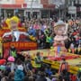 Dortmund: Rosenmontagszug zieht durch die Innenstadt