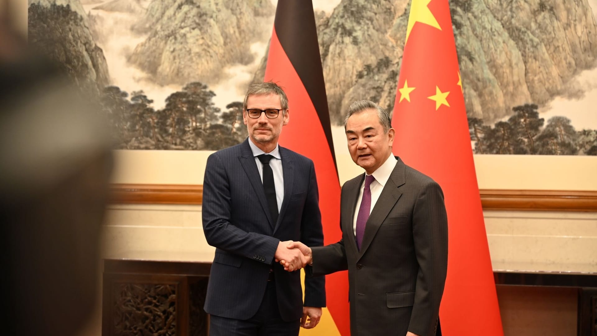 Deutsche Delegation zu außenpolitischen Gesprächen in China