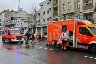 Berliner Feuerwehrleute haben bei einer Geburt eines Kindes geholfen.