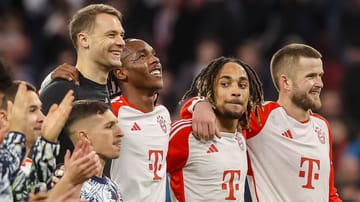 Der FC Bayern dreht die Partie gegen Gladbach und gewinnt am Ende mit 3:1. Damit gelingt den Münchnern vor dem Topspiel in Leverkusen nächste Woche ein wichtiger Sieg. Thomas Müller wird dabei zum Rekordsieger, auch ein Jungstar glänzt. Die Einzelkritik.