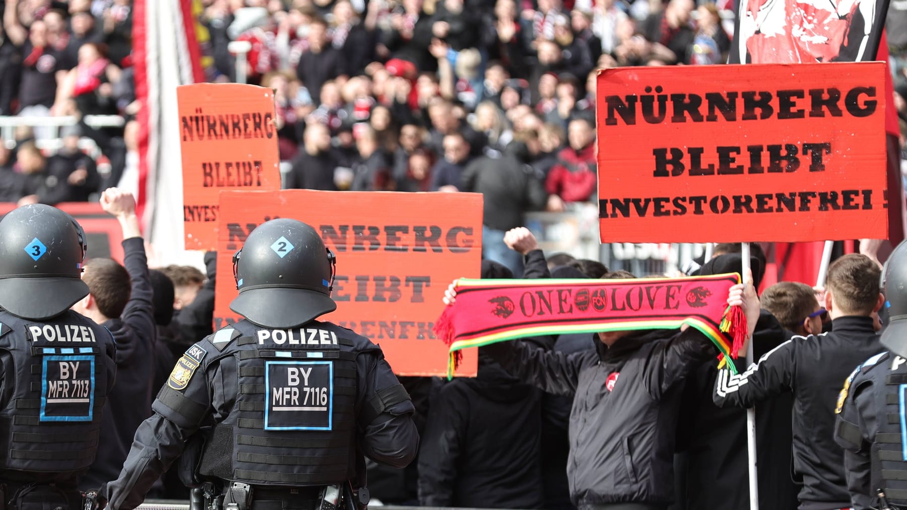 1. FC Nürnberg Verurteilt Proteste Bei Spiel Gegen 1. FC Kaiserslautern