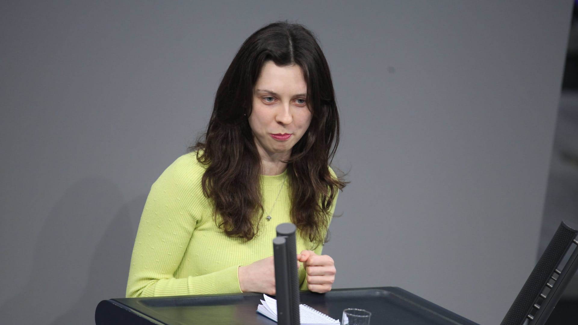 Zoe Mayer von den Grünen: Wem der Dönerpreis zu viel ist, soll auf vegane Alternativen umsteigen, sagt sie.