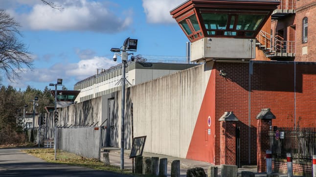 Aus JVA Berlin-Tegel Geflohen: Gefährlicher Vergewaltiger Gefasst