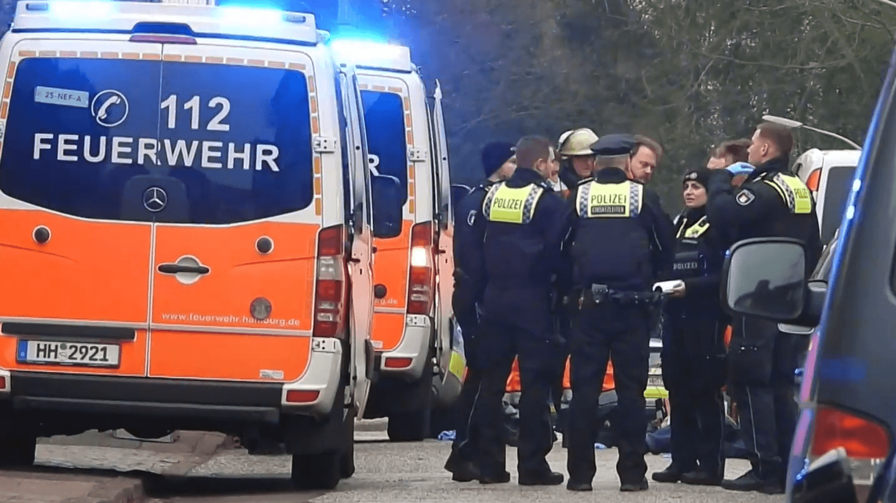 Sokakta iki ölü bulundu