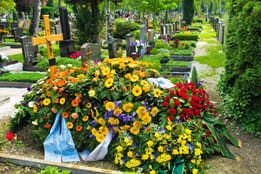 Beerdigungskosten – wer muss für die letzte Ruhe zahlen?