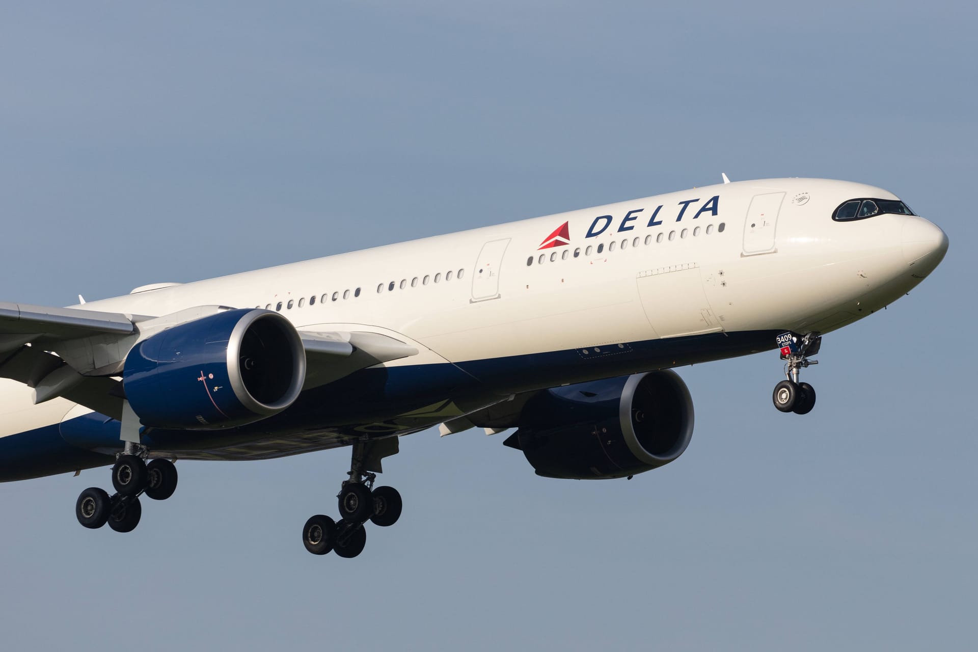 Eine Maschine von Delta Airlines (Archivbild): Die Fluggesellschaft zog Konsequenzen.