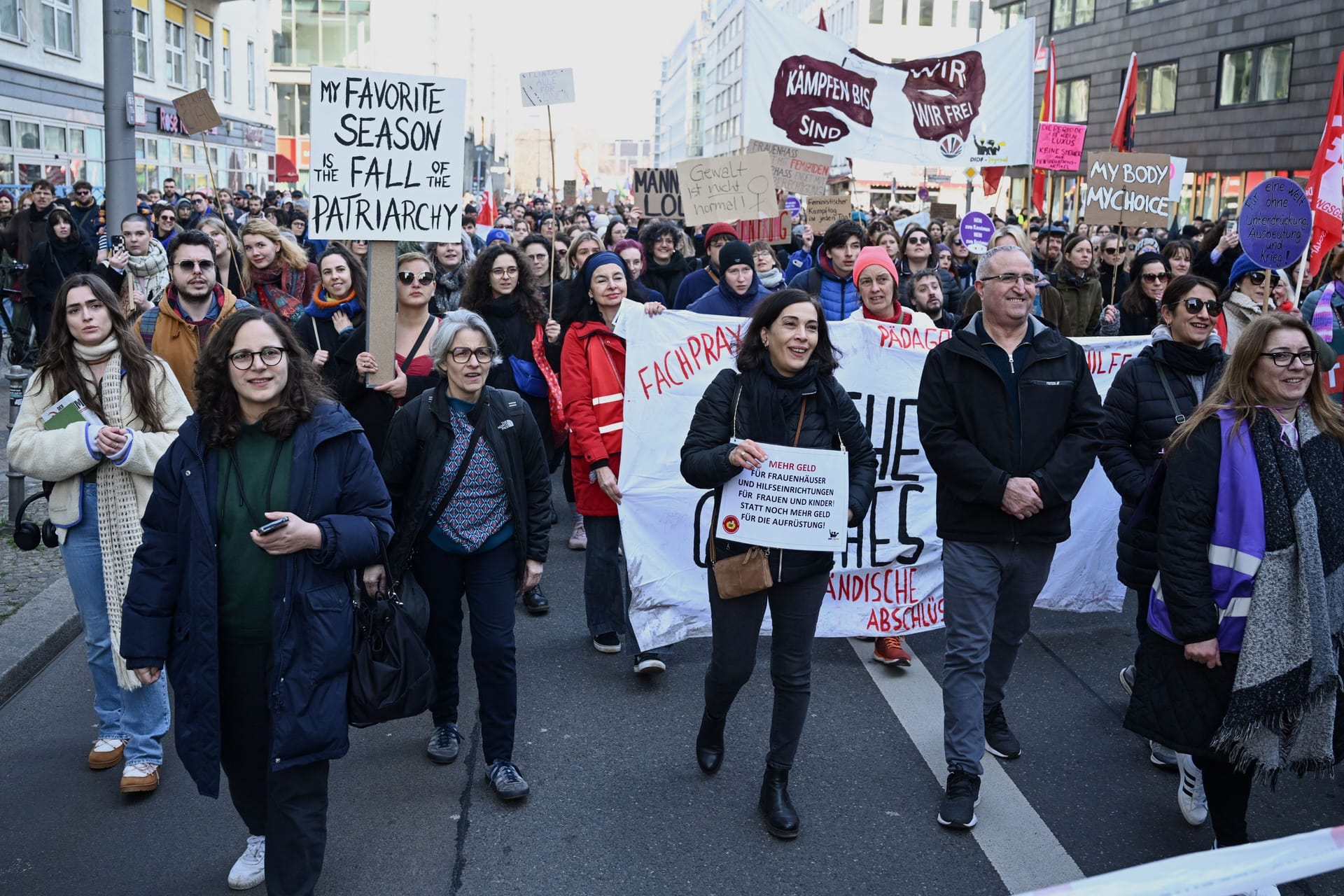 WOMENS-DAY/GERMANY WOMENS-DAY/GERMANY