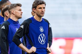 Maximilian Mittelstädt und Thomas Müller (r.): Die Nationalspieler sollen künftig auf TikTok Hintergrund-Einblicke geben.