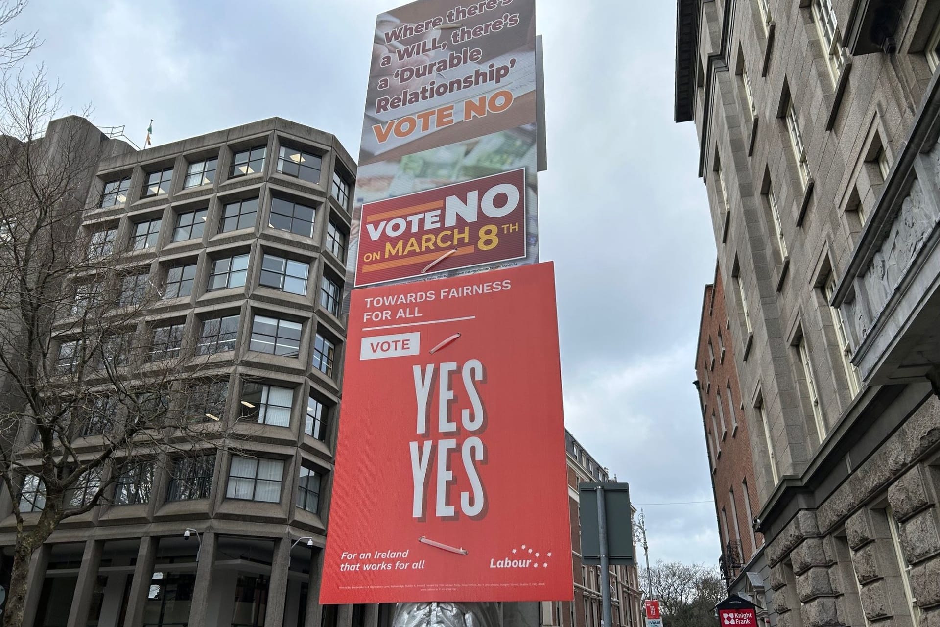 Wahlplakat für Referenden