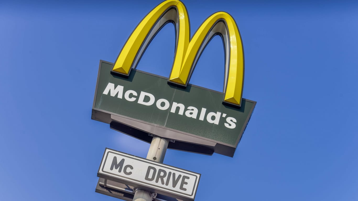 McDonald s, Mc Drive, Schöneberg, Berlin, Deutschland, Europa