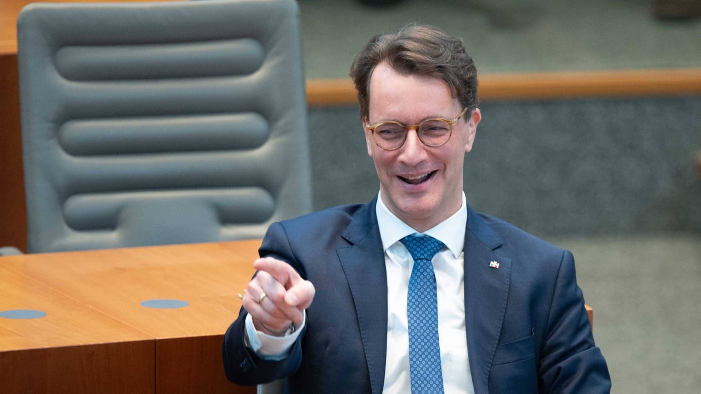 CDU-Ministerpräsident Hendrik Wüst (Archivfoto): Seine Gegner im Düsseldorfer Landtag schwächeln.