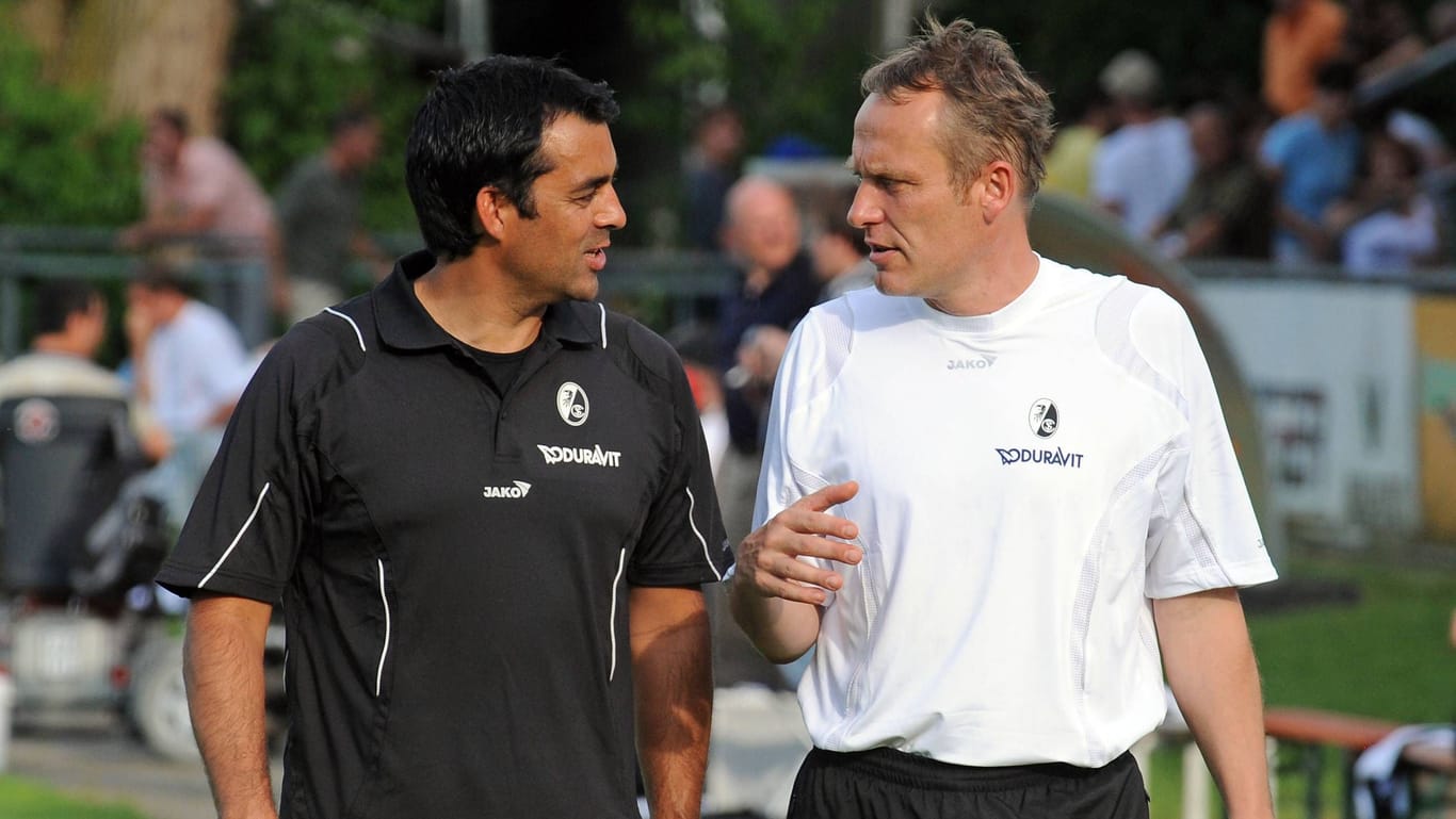Christian Streich (r.) und Robin Dutt: Streich war damals Co-Trainer der Profis.