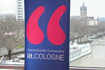 Logo und Schriftzug der Lit.Cologne (Symbolbild): Das diesjährige Literaturfestival in Köln findet vom 5. bis 17. März statt.