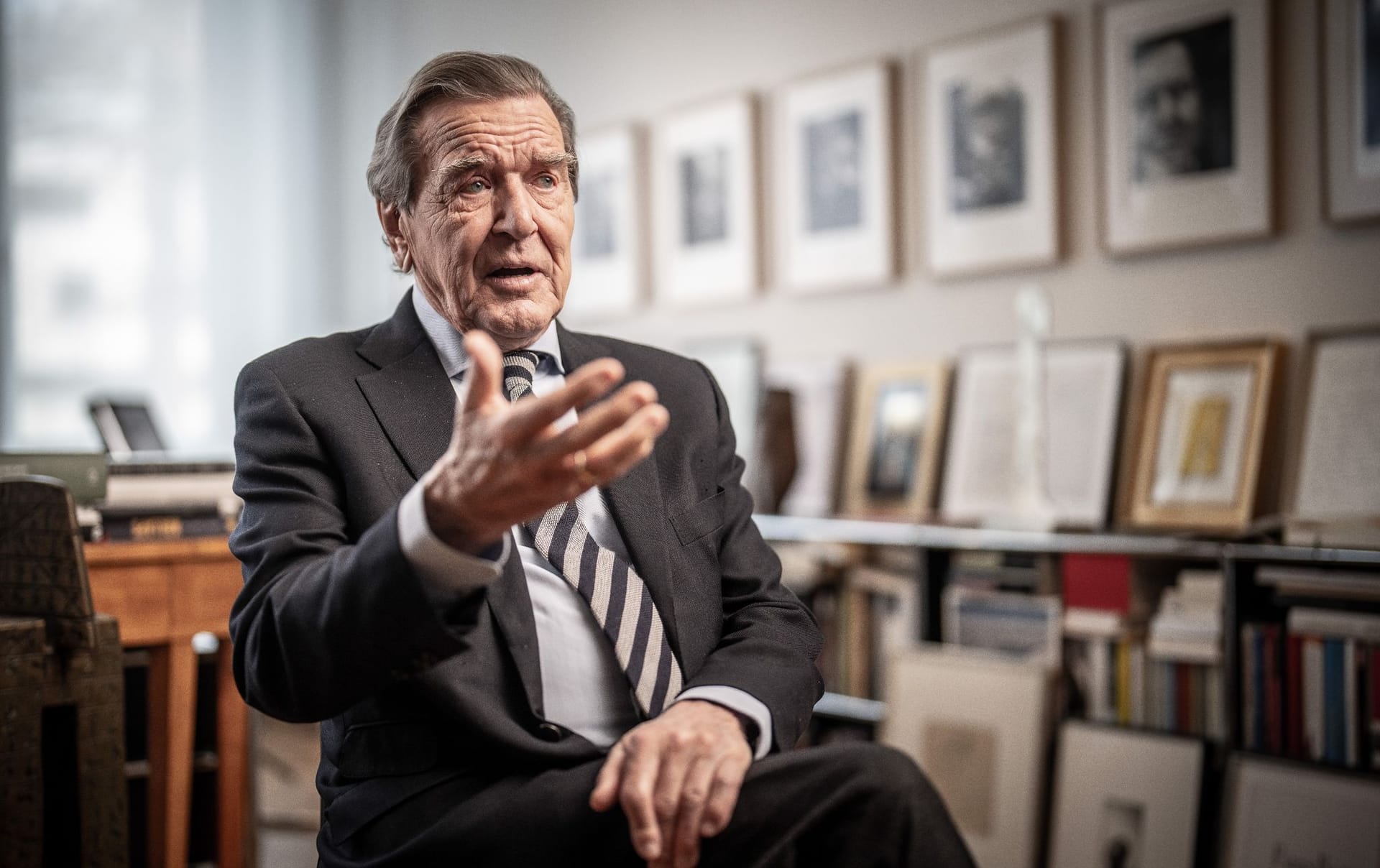 Altkanzler Gerhard Schröder: Er fürchtet, aus der Geschichte der SPD zu verschwinden.