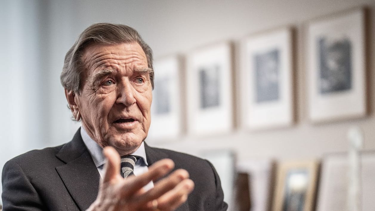 Altkanzler Gerhard Schröder: Er fürchtet, aus der Geschichte der SPD zu verschwinden.