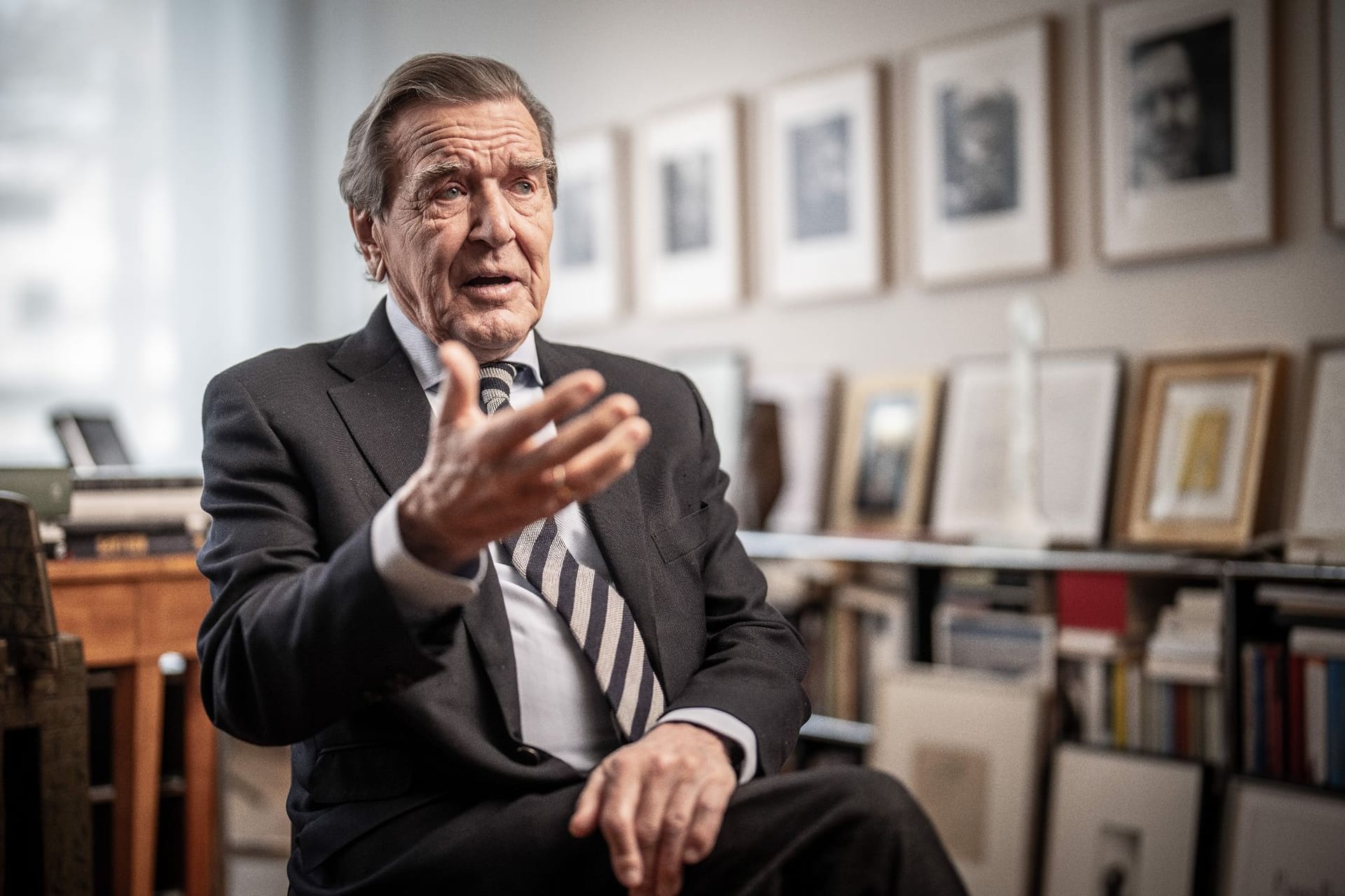 Altkanzler Gerhard Schröder: Er fürchtet, aus der Geschichte der SPD zu verschwinden.