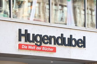 Logo von Hugendubel (Symbolbild): Das Münchner Unternehmen hat rund 90 Filialen in Deutschland.