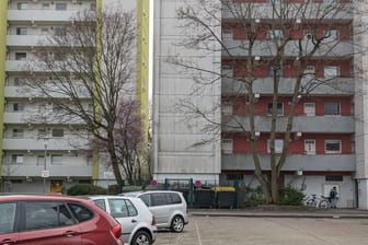 Bestehendes Gebäudekomplex in der Henriette-Fürth-Straße in Frankfurt-Goldstein. Nun soll ins dicht bevölkerte Viertel noch ein großes Bauobjekt entstehen.