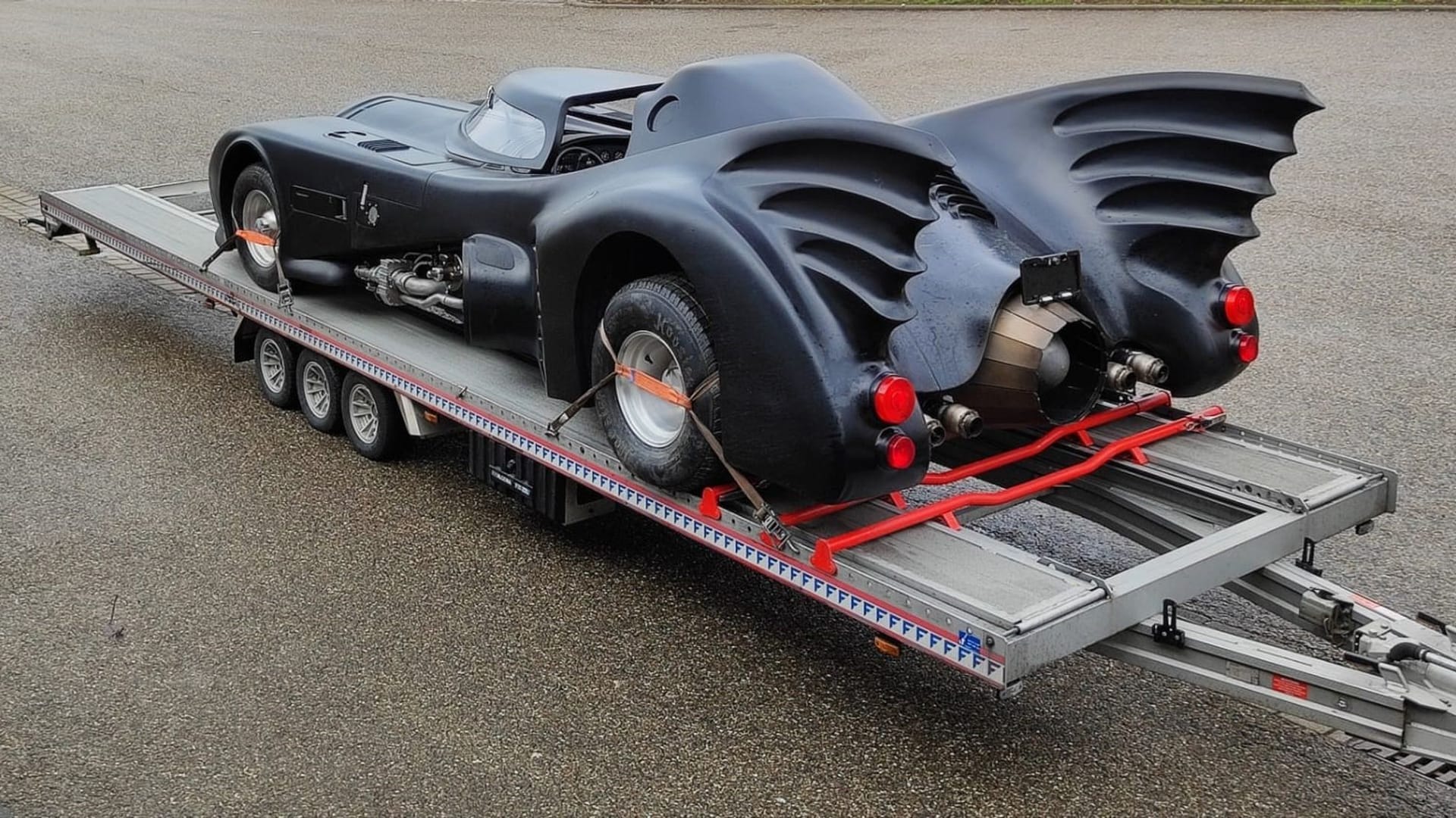 «Batmobil» beim Zoll