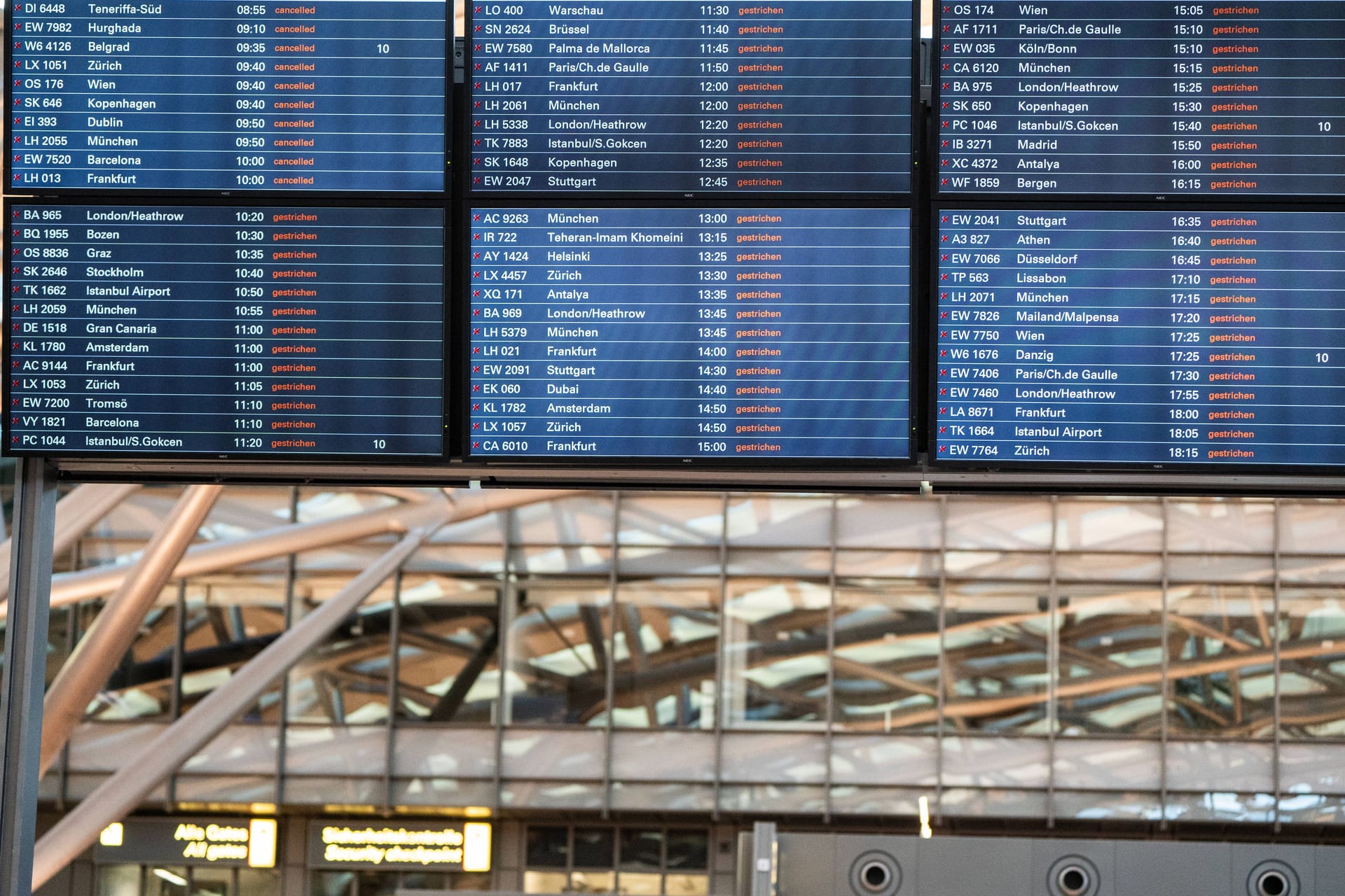 Streik am Hamburger Helmut-Schmidt-Airport (Symbolbild): In den kommenden Tagen kommt es nicht nur am Flughafen zu Störungen.