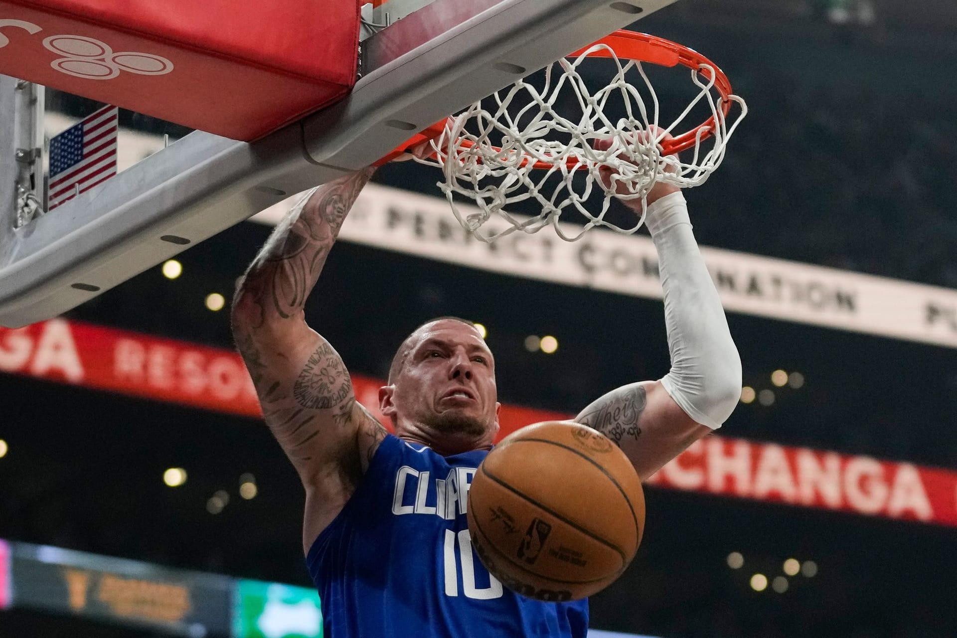 Daniel Theis