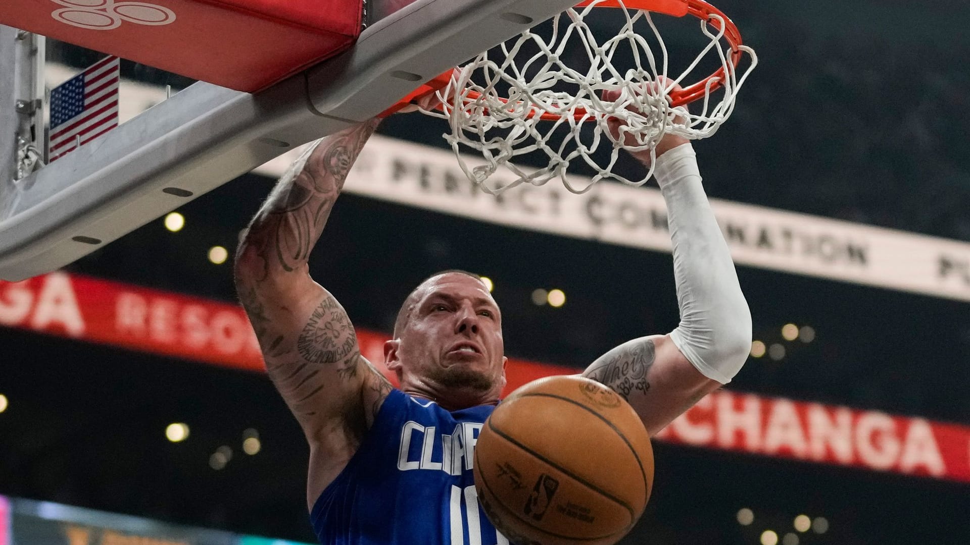 Daniel Theis Daniel Theis