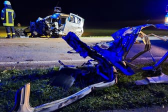Crash im Landkreis Diepholz: Ein Mann verstarb kurz darauf im Rettungswagen.