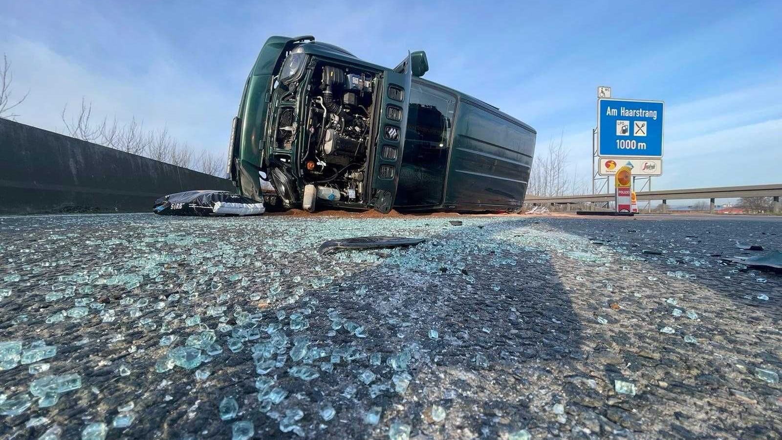 Zeugen hatten die Polizei alarmiert, nachdem sie den Unfall erblickt hatten.