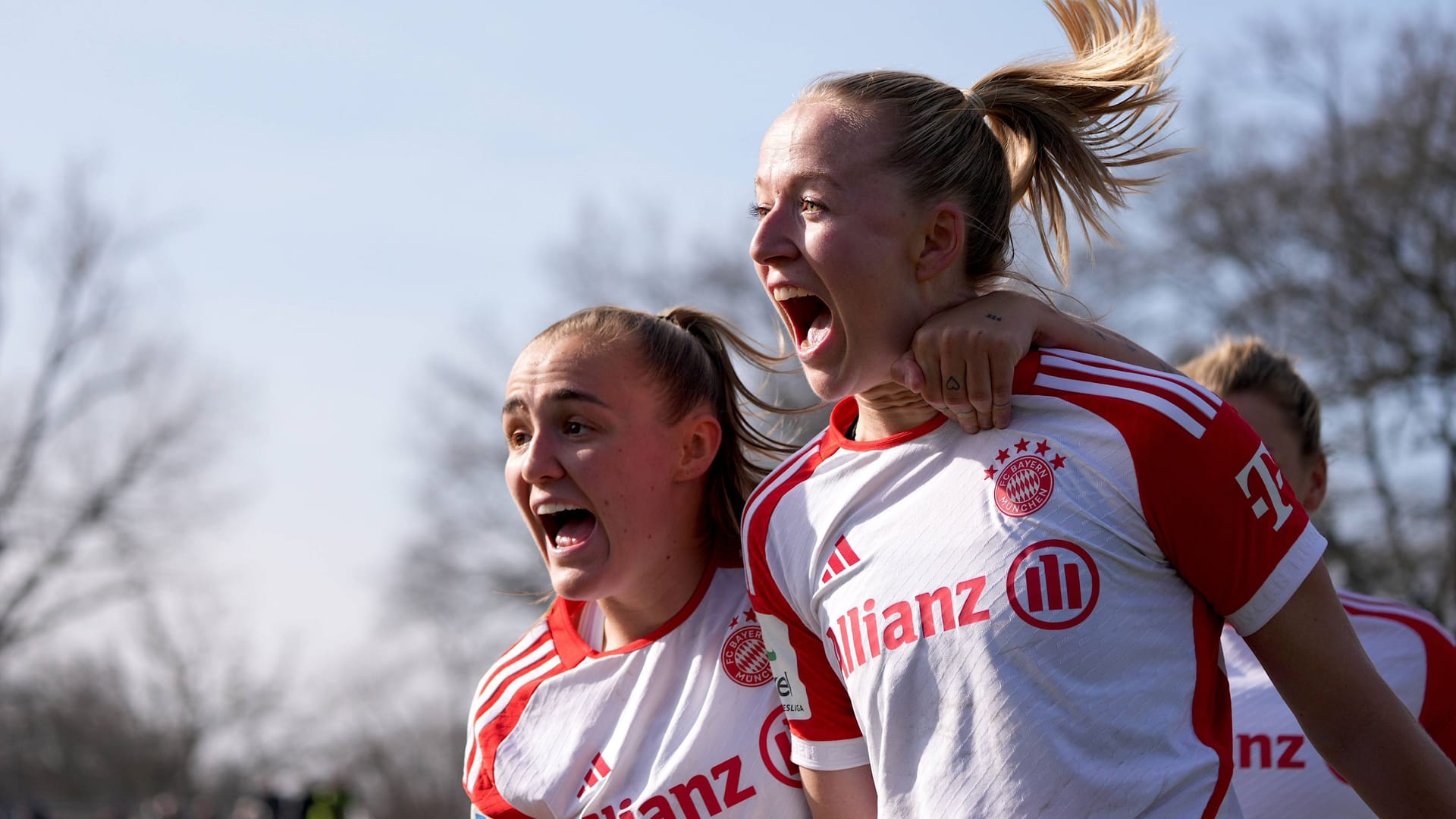 Georgia Stanway und Lea Schüller (r.): Sie sind eine Runde weiter.