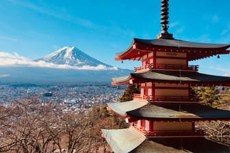 Beste Aussicht: Die berühmte Chureito-Pagode steht auf einem Hügel. Von hier aus haben Besucher einen atemberaubenden Blick auf den Mount Fuji.