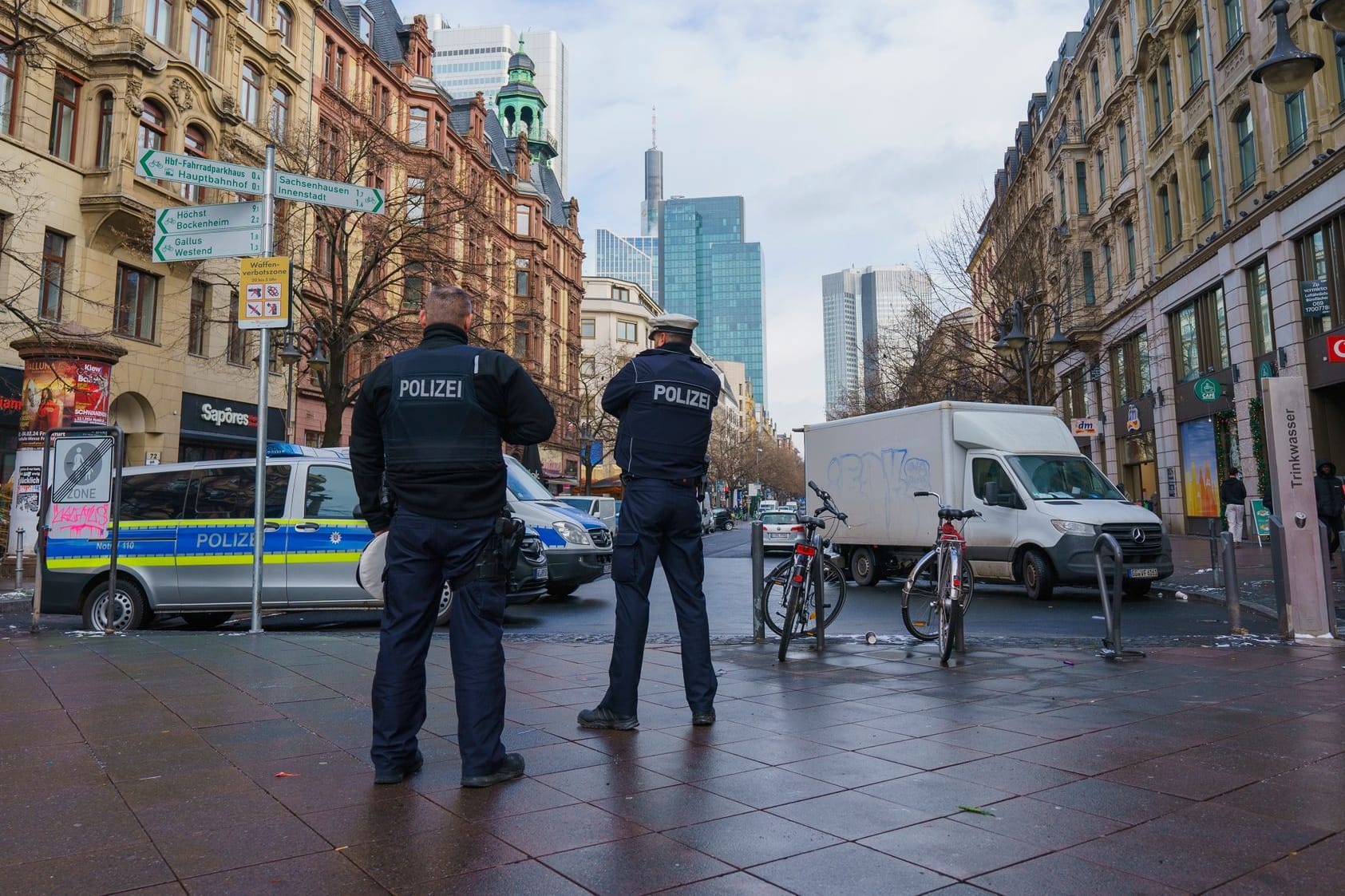 Polizei im Frankfurter Bahnhofsviertel